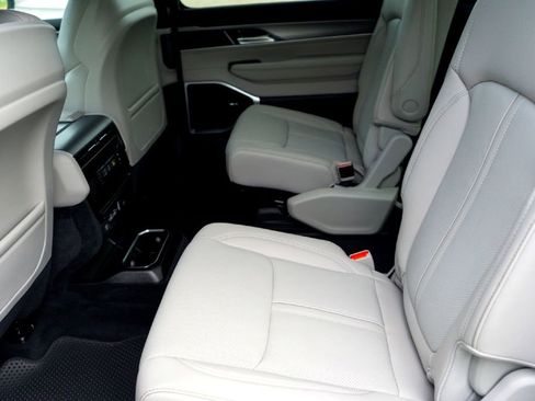 New 2026 Jeep Grand Wagoneer 2WD image 24