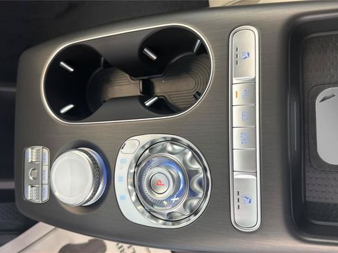 New 2026 Genesis GV60 RWD image 19