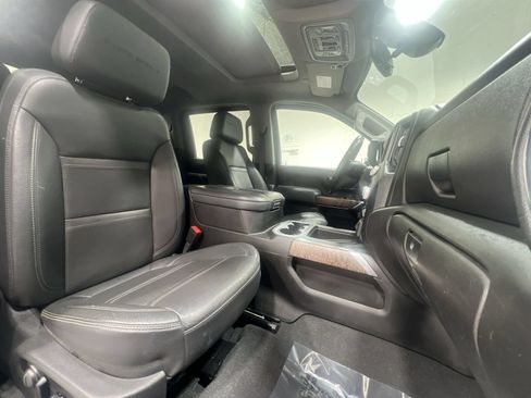 Used 2021 GMC Sierra 2500 Denali w/ Denali Black Diamond Edition AWD/4WD image 25