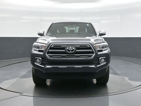 Certified 2017 Toyota Tacoma Limited AWD/4WD image 2