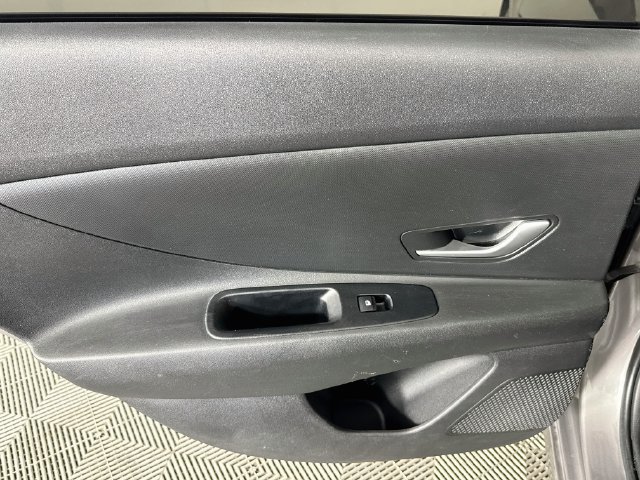 Used 2021 Hyundai Elantra SEL FWD image 23