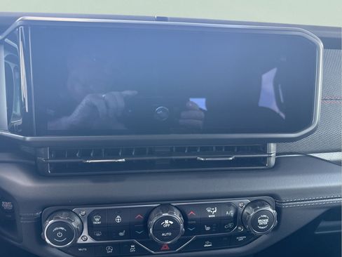 New 2026 Jeep Gladiator Mojave AWD/4WD image 34