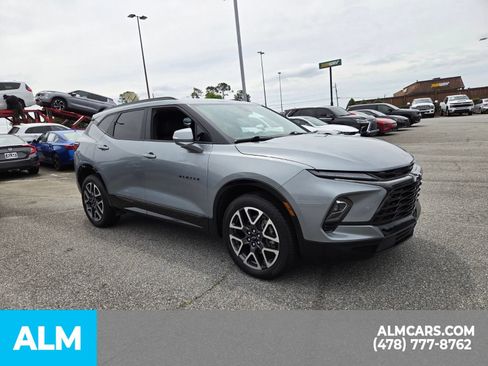 Used 2025 Chevrolet Blazer RS FWD image 25