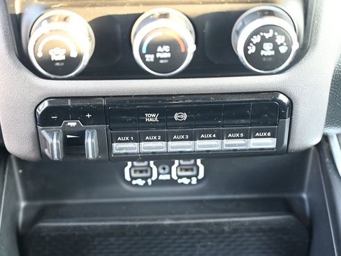 Used 2020 RAM 2500 Big Horn w/ Level 1 Equipment Group image 29