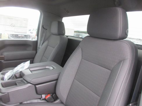 New 2026 GMC Sierra 2500 SLE image 14