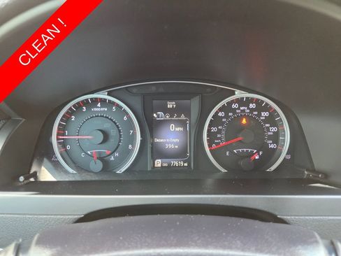 Certified 2017 Toyota Camry SE w/ Moonroof Package FWD image 31