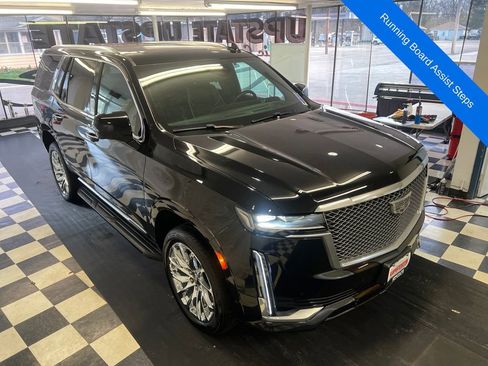 Used 2023 Cadillac Escalade Premium Luxury w/ LPO, Radiant Package image 19