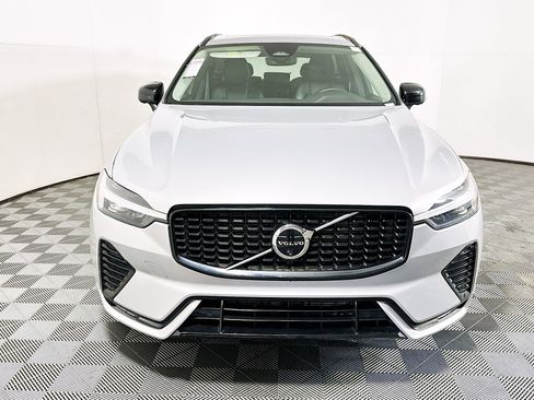 Used 2024 Volvo XC60 B5 Plus AWD/4WD image 8