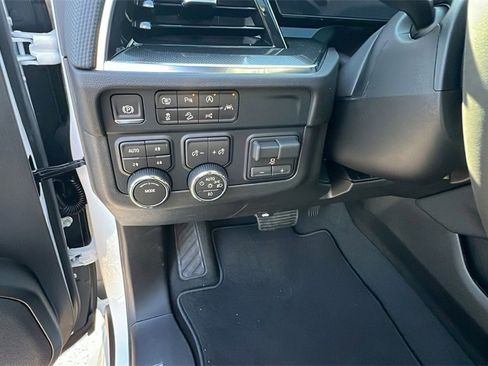 New 2026 Chevrolet Suburban RST w/ Comfort Package image 21