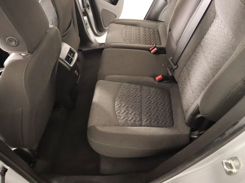 Used 2022 Chevrolet Equinox LT image 12