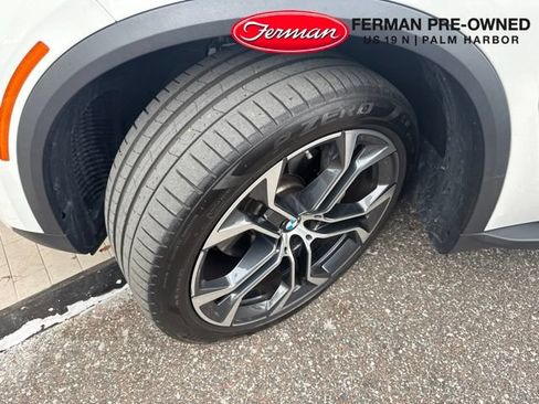 Used 2024 BMW X5 sDrive40i w/ Premium Package RWD image 3