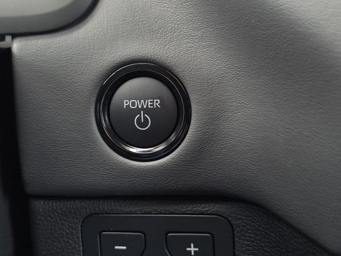 New 2026 Toyota Tundra Platinum AWD/4WD image 31
