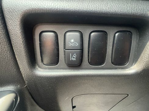 Used 2022 Mitsubishi Outlander Sport ES FWD image 18