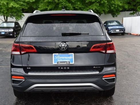 Used 2023 Volkswagen Taos SE w/ Panoramic Sunroof Package AWD/4WD image 6