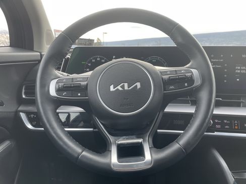 Certified 2025 Kia Sportage SX Prestige image 17
