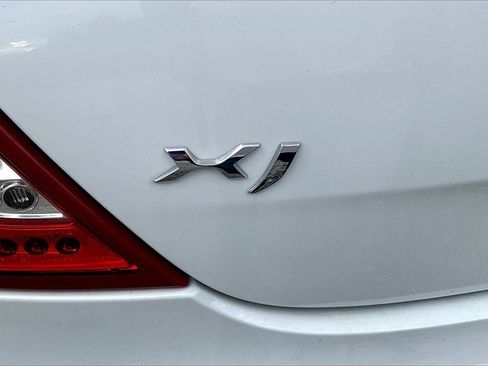 Used 2012 Jaguar XJ image 8