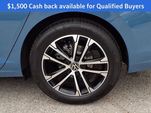 New 2025 Volkswagen Jetta Sport image 4