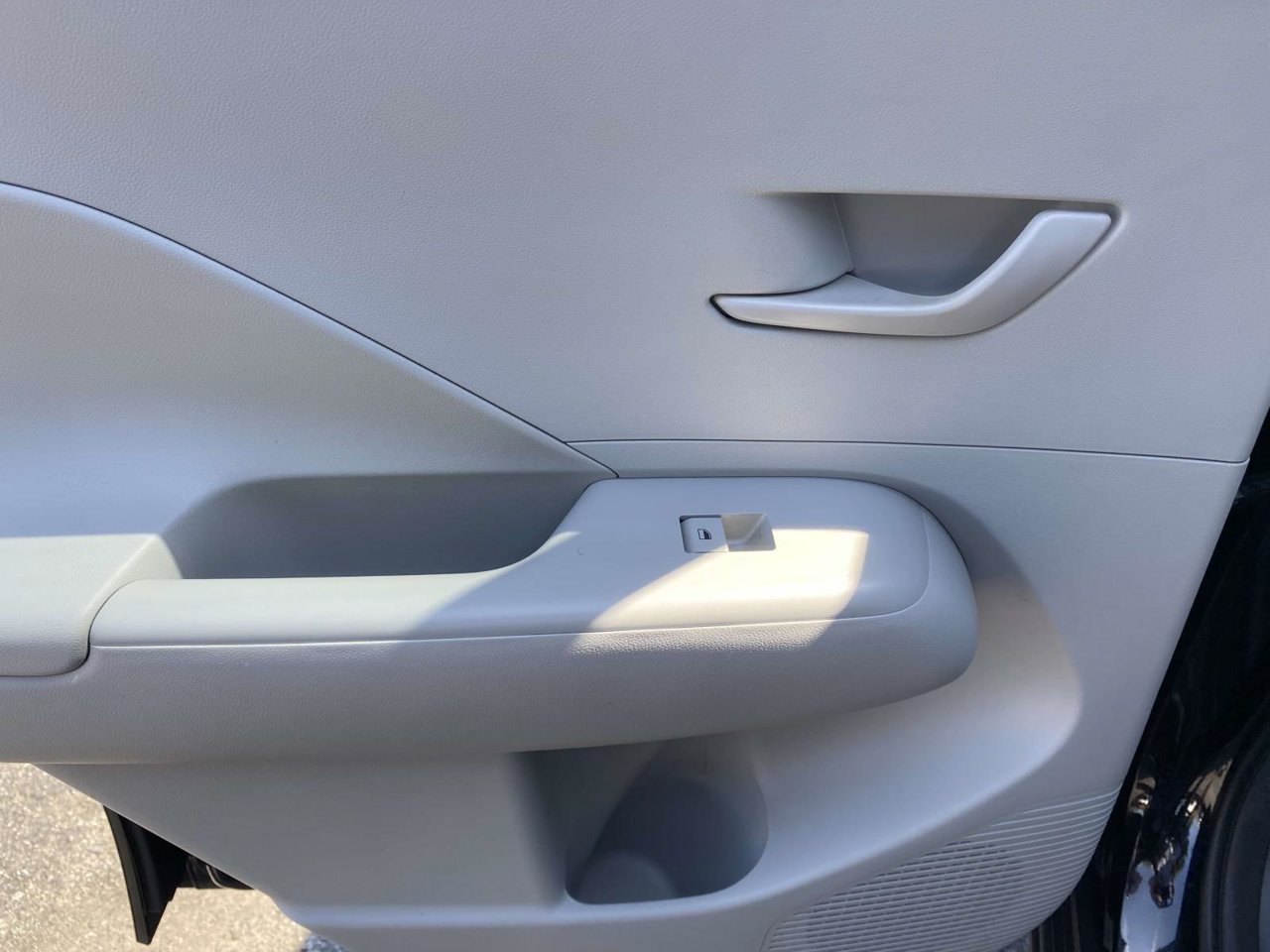 Used 2025 Hyundai Kona SEL AWD/4WD image 12