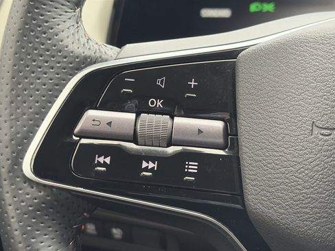 Certified 2023 Nissan Ariya FWD image 20