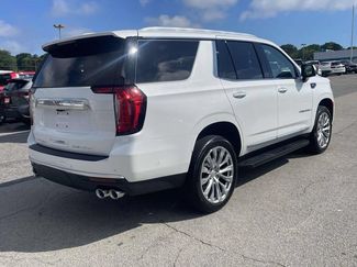 Used 2024 GMC Yukon Denali w/ Advanced Technology Package AWD/4WD video 3