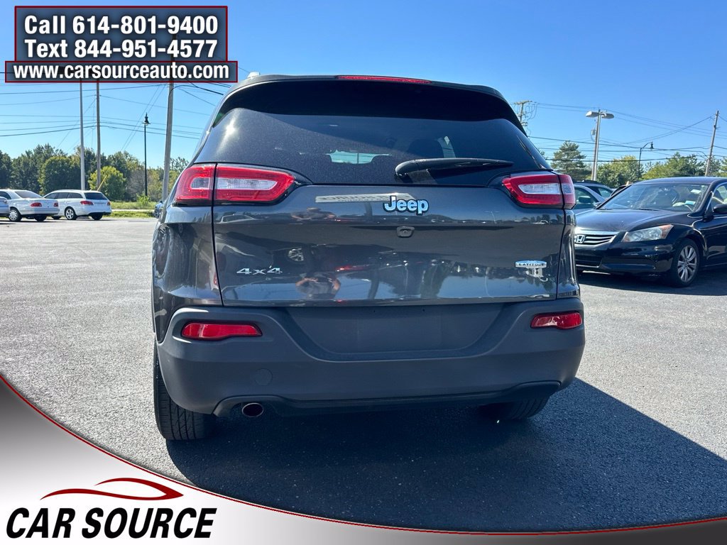 Used 2016 Jeep Cherokee Latitude w/ Comfort/Convenience Group AWD/4WD image 5