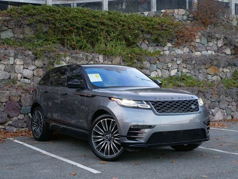 Used 2018 Land Rover Range Rover Velar R-Dynamic HSE image 4