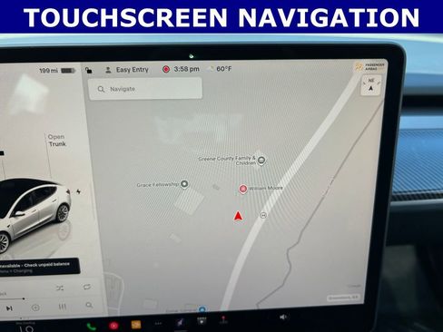 Used 2023 Tesla Model 3 Standard Range image 3