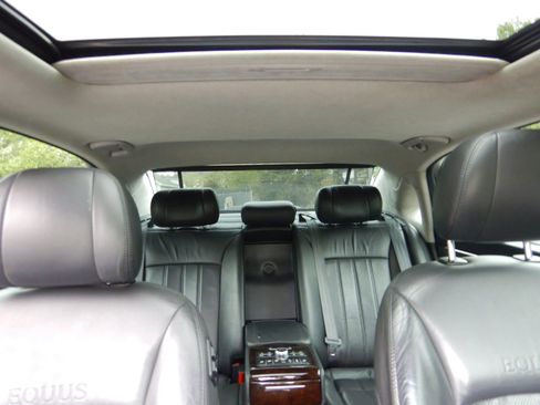 Used 2012 Hyundai Equus Signature RWD image 21