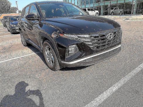 Used 2022 Hyundai Tucson SE FWD image 1
