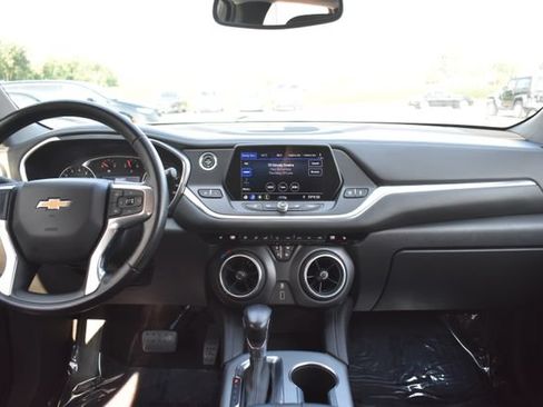 Used 2020 Chevrolet Blazer LT FWD image 34