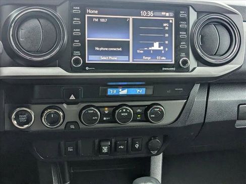 Used 2022 Toyota Tacoma TRD Off-Road image 13