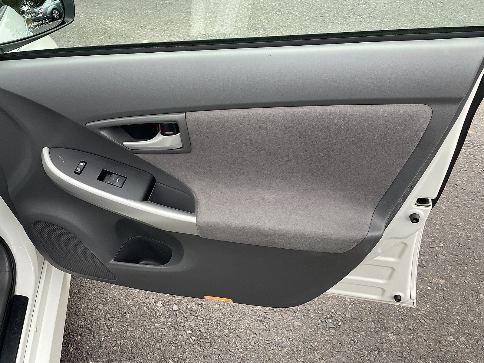 Used 2010 Toyota Prius Two FWD image 31