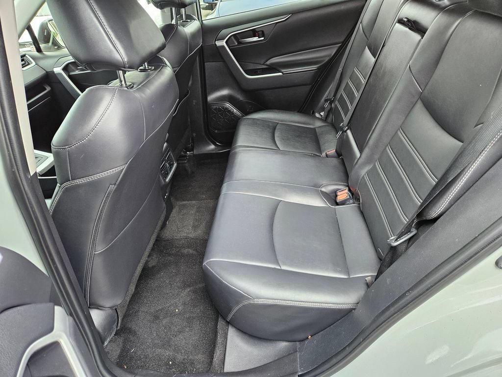 Used 2022 Toyota RAV4 XLE Premium FWD image 15