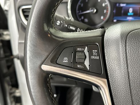 Used 2022 Buick Encore Preferred w/ Safety Package image 27