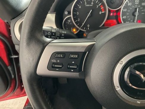 Used 2011 MAZDA MX-5 Miata Grand Touring w/ Premium Pkg image 9