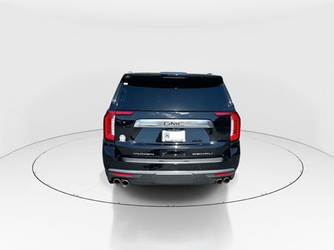 Used 2024 GMC Yukon XL Denali RWD image 7