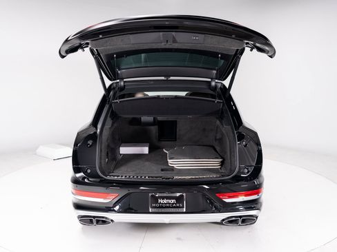 Certified 2024 Bentley Bentayga Extended Wheelbase image 44