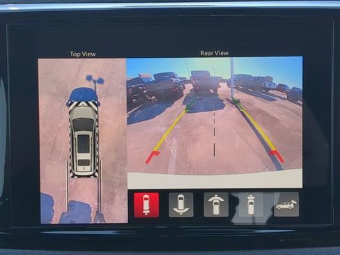 New 2026 Chrysler Pacifica Pinnacle w/ Trailer Tow Group AWD/4WD image 28