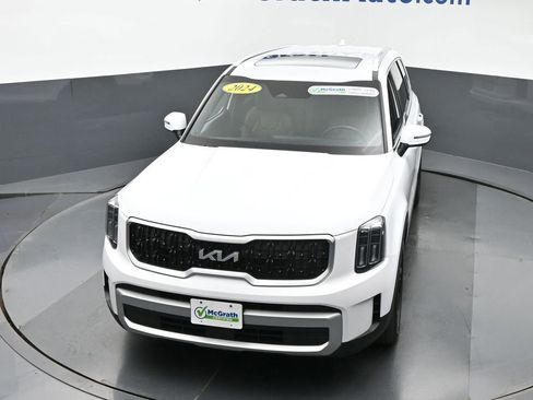 Used 2024 Kia Telluride EX w/ EX Captain's Chair Package image 28