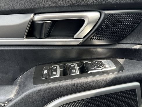 Used 2021 Kia Telluride S FWD image 13