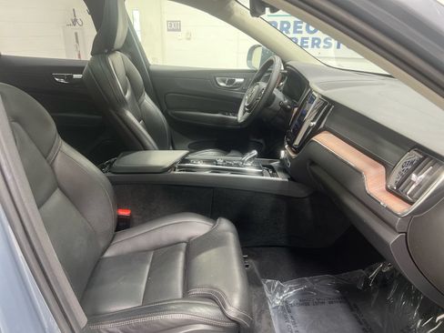 Used 2023 Volvo XC60 B5 Ultimate AWD/4WD image 24