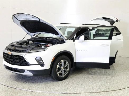 Used 2024 Chevrolet Blazer LT w/ Convenience Package FWD image 10