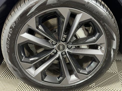 New 2026 Audi Q7 3.0T Premium Plus AWD/4WD image 12