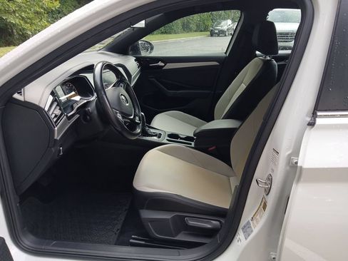 Used 2021 Volkswagen Jetta R-Line FWD image 19