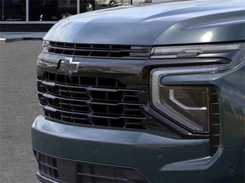 New 2026 Chevrolet Suburban RST image 13