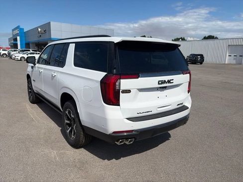 New 2026 GMC Yukon XL AT4 w/ AT4 Premium Package AWD/4WD image 4