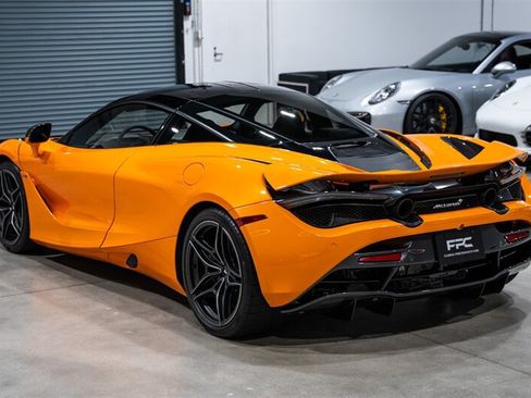 Used 2019 McLaren 720S Performance RWD image 4