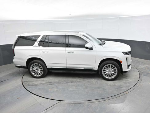 Used 2024 Cadillac Escalade Premium Luxury AWD/4WD image 20