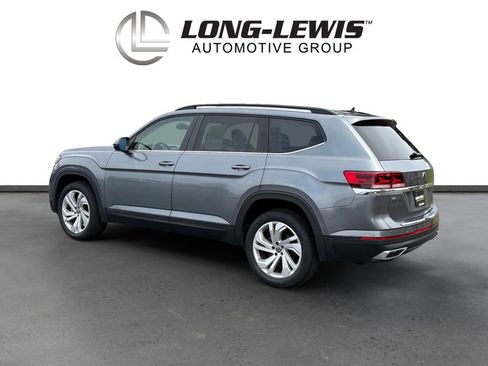 Certified 2023 Volkswagen Atlas SE image 4