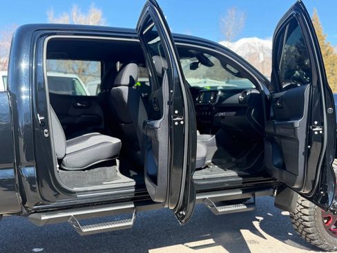 Used 2021 Toyota Tacoma TRD Sport w/ Technology Package AWD/4WD image 51